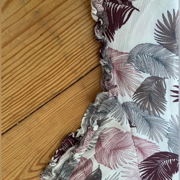 Skies Are Blue Tropical Palm Bat Wing Collared Ruffled Tie Top Size Large - Picture 13 of 14